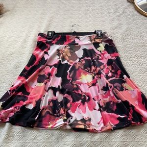 **SALE**Multicolor Skirt size M